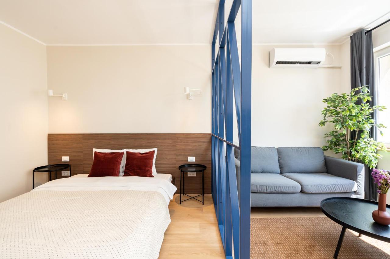 Elegant Studio In The Heart Of The Town Βουκουρέστι Εξωτερικό φωτογραφία